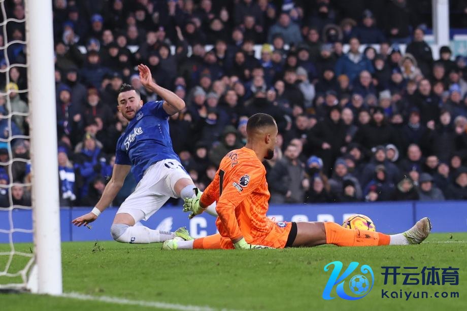 [图]杰克逊中柱桑切斯神扑 切尔西0-0平埃弗顿